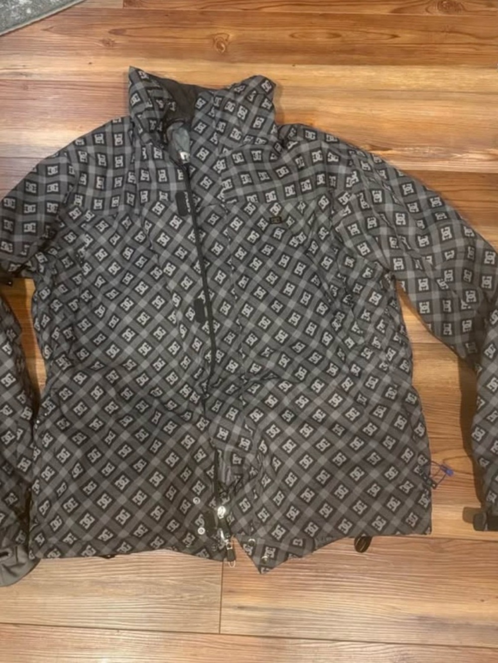 DC Men’s Snowboard Jacket - Size Small